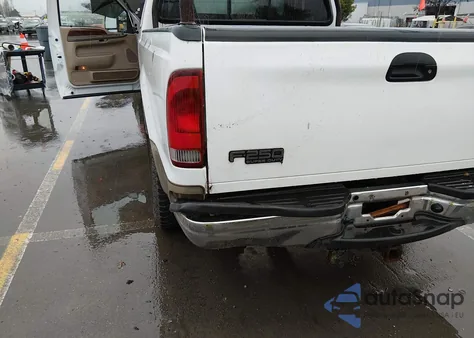 2001 Ford F-250 Lariat/Xl/Xlt z USA, uszkodzony, nr VIN 1FTNW20S71EC72311